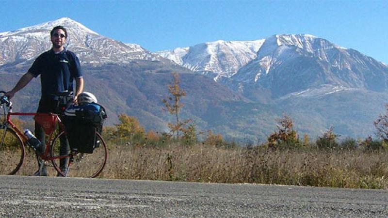 Due ruote nella storia. Da San Benedetto del Tronto a Roma lungo l’antica Salaria